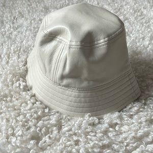 Bundle 2 Listings for $20😀Babaton Bucket Hat NWT